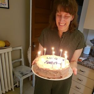 Meet your Posher, Jennifer